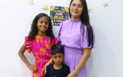 Mãe intoxicada por ovo de Páscoa sai da UTI em Imperatriz e é informada da morte do filho