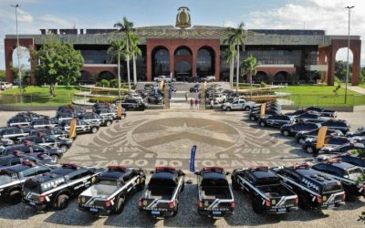 Governo do Tocantins entrega 111 veículos e novo software de investigação para a Polícia Civil
