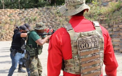 Grupo de Operações Táticas Especiais da Polícia Civil capacita instrutores da Guarda Metropolitana de Palmas