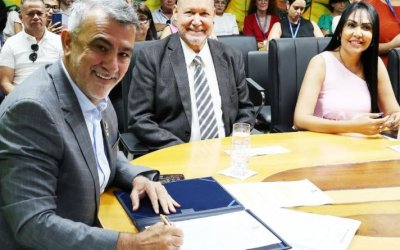 Presidente da Aleto, Amélio Cayres, homologa resultado final do concurso público