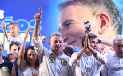 Eduardo Siqueira Campos derrota Janad Valcari e é eleito prefeito de Palmas