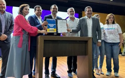 Amélio participa do lançamento da Política de bem-estar para profissionais da Educação