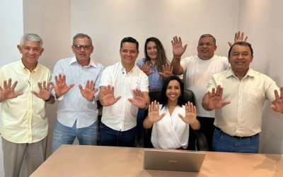 A prefeito e vice: Jorge e Elenil registram pedido de candidatura em Araguaína