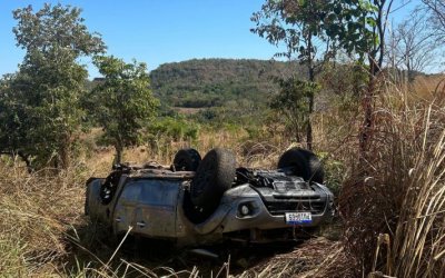 Motorista perde o controle e camionete capota na TO-222, próximo a Bielândia