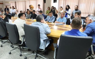 Amélio Cayres assina contrato para ampliação da sede da Aleto