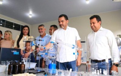 ?O futuro do nosso Estado está aqui?, diz Amélio durante inauguração de colégio em Itaguatins