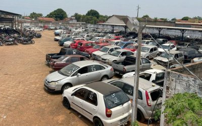 Detran realiza leilão de quase 500 veículos