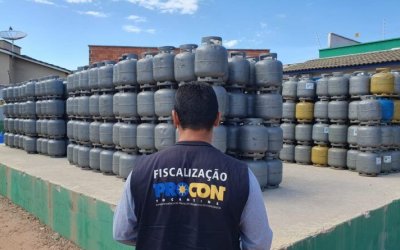 Procon Tocantins notifica mais de 30 revendedores de gás de cozinha por não reduzirem os preços