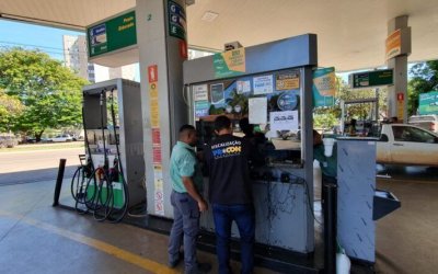 Procon notifica mais de 60 postos de combustíveis sobre redução nos preços