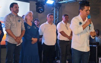 Jorge Frederico e Dra. Ângela levam multidão ao lançamento de aliança