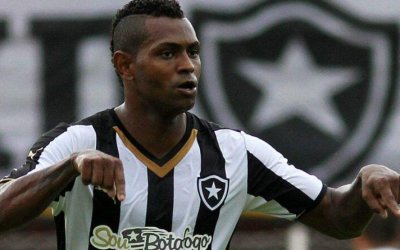 Julgamento de Jobson, ex-Botafogo, é marcado para outubro; jogador é acusado de estuprar meninas de 14 e 16 anos