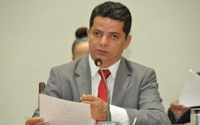 Jorge Frederico quer zerar imposto de computador para estudantes