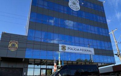 PF cumpre mandado de busca mãe suspeita de compartilhar fotos e vídeos do próprio filho sendo abusado