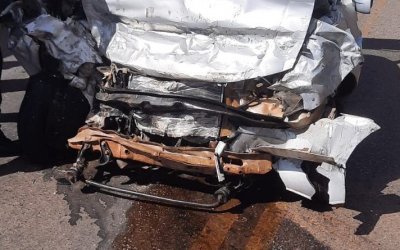 Cinco jovens morrem em grave acidente entre carro e caminhão na TO-040
