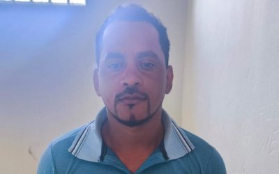 VÍDEO: Homem é preso com arma e mais de 4 kg de drogas em Araguaína; entorpecentes vinham de Aragominas