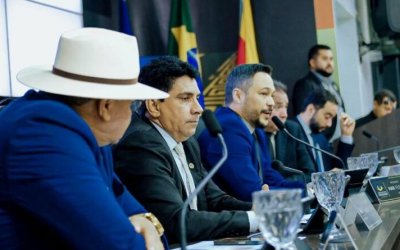 Vereadores de Araguaína aprovam aumento de até 200% nas próprias diárias, incluindo pagamento em dólar