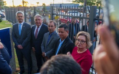 O reencontro entre Wagner e Jorge; quando a política desce do palanque e sobe de nível