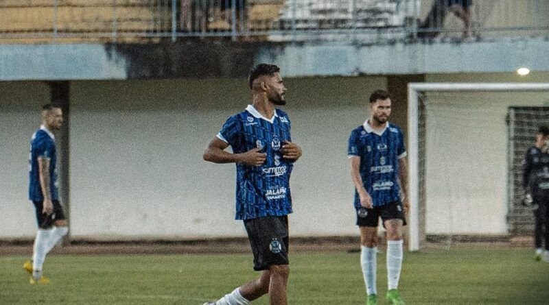 União deixa vitória escapar nos acréscimos e empata com o Penedense