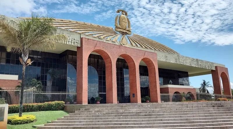 Gomes e Dorinha lideram pesquisa ao Governo do Tocantins; Amélio e Laurez empatam em terceiro