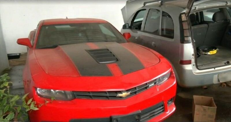 Dono de oficina de carros de luxo some e deixa proprietários de veÃculos no prejuÃzo