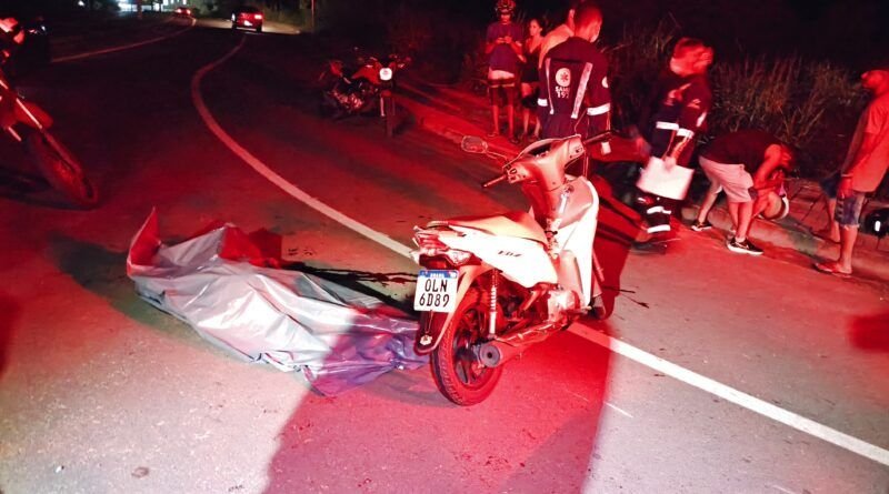 Mulher morre após perder o controle da moto e cair na Avenida Via Norte, em AraguaÃna