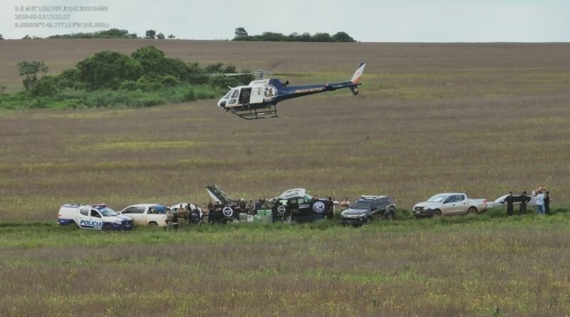 Avião com 450 kg de cocaína é interceptado em pista clandestina no TO; cinco são presos