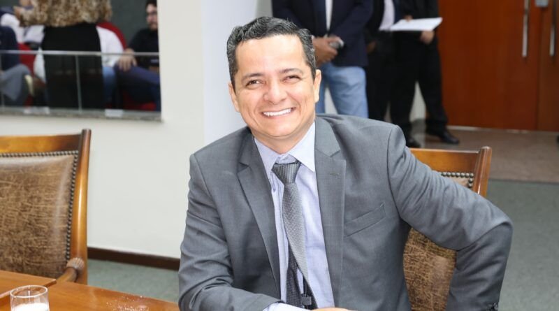 Jorge Frederico segue na liderança do bloco Republicanos/SD e é eleito presidente da Comissão de Administração, Trabalho, Defesa do Consumidor, Transportes, Desenvolvimento Urbano e Serviço Público