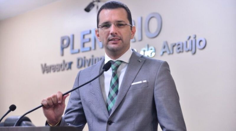 Mesmo com advogados na Câmara, Legislativo de Araguaína contratou escritório particular e pagou quase R$ 2 milhões por ação contra a Prefeitura