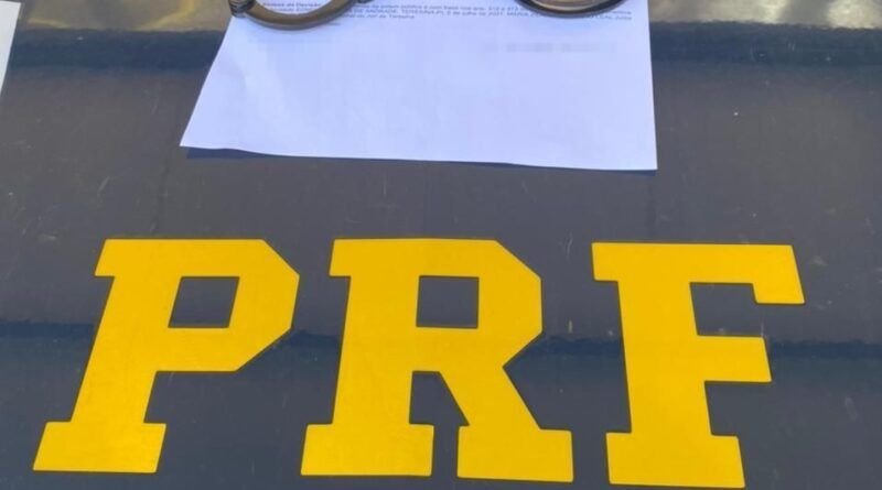 PRF cumpre mandado de prisão por roubo em AraguaÃna
