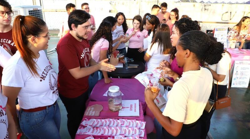 Outubro Rosa de Araguaína terá carreta da saúde, palestras e Dia D de serviços