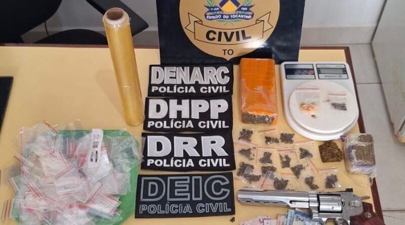 Em Araguaína, Divisão Antidrogas da Polícia Civil prende traficante e apreende drogas, dinheiro e simulacro de arma de fogo
