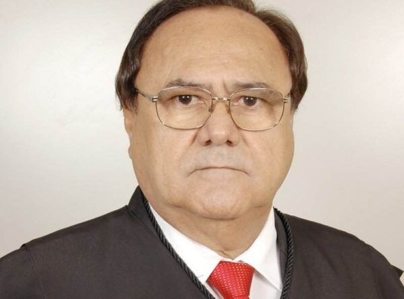 Desembargador Moura Filho morre após meses internado em São Paulo