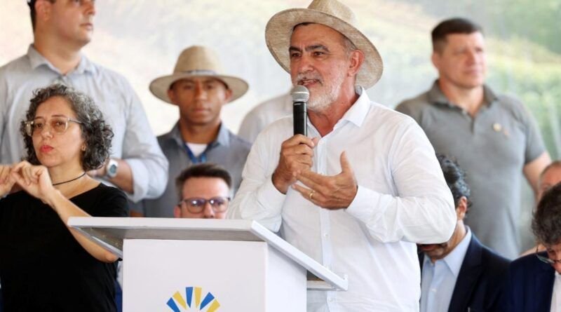 Deputados devem reconduzir Amélio Cayres à presidência da AL nesta terça-feira