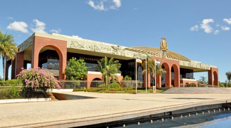 Governo do Tocantins repassa o piso da enfermagem e antecipa R$ 288 milhões de salários dos servidores nesta quinta, 23