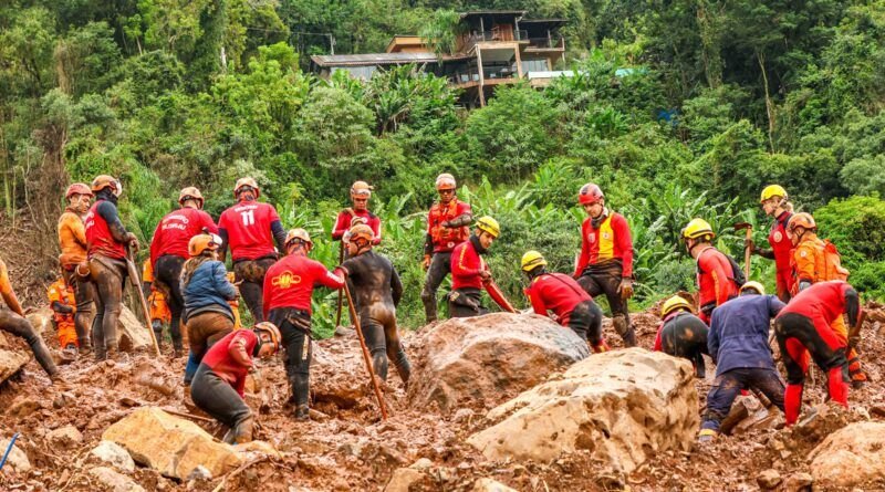 Bombeiros do Tocantins seguem trabalhos de busca e salvamento no Rio Grande do Sul