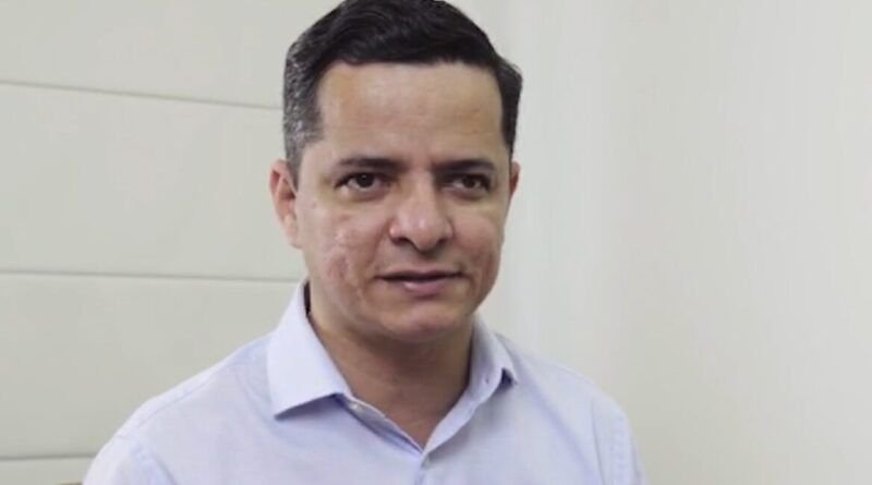 Jorge Frederico critica maneira discriminatória que a Prefeitura de Araguaína trata servidoras mães contratadas