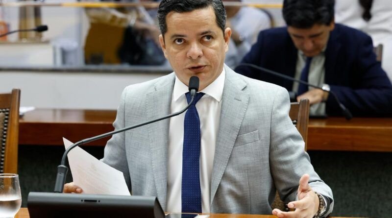 Deputado de perfil conciliador Jorge Frederico é oficializado líder do governo na Assembleia