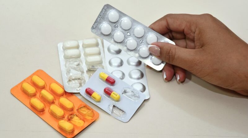 Secretaria de Saúde orienta a população para o uso racional de medicamentos