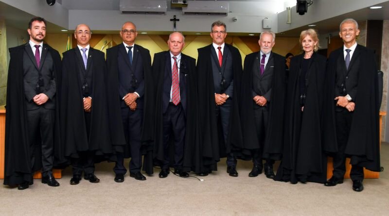 Ao tomar posse no TRE-TO, juiz Antônio Paim destaca compromisso da Corte de garantir regularidade do pleito eleitoral