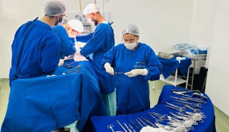HDT-UFT/Ebserh realiza a primeira cirurgia para retirada de vesícula