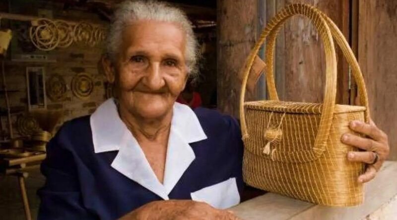 Aleto realiza sessão solene em comemoração ao Dia Internacional da Mulher