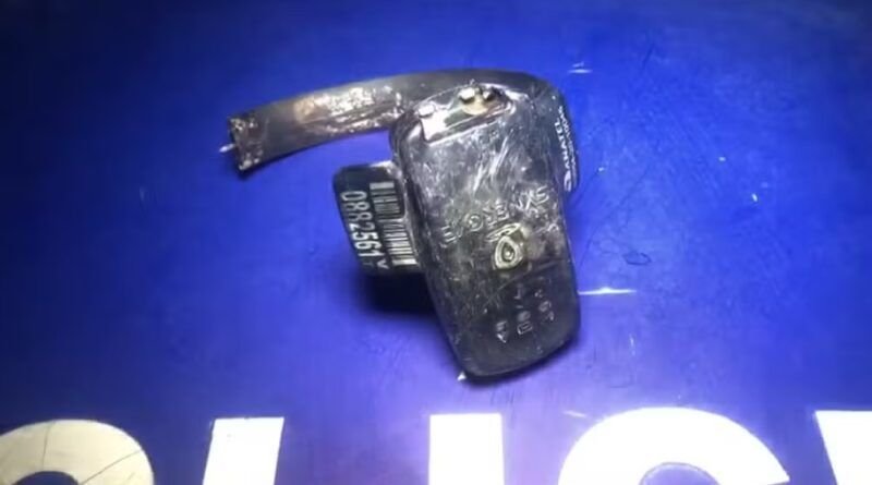 Tornozeleira eletrônica é encontrada dentro de vaso sanitário em restaurante de AraguaÃna