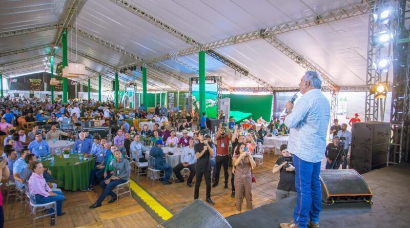 Vice-governador Laurez Moreira prestigia 2ª Edição do Farm Day em Cariri do Tocantins
