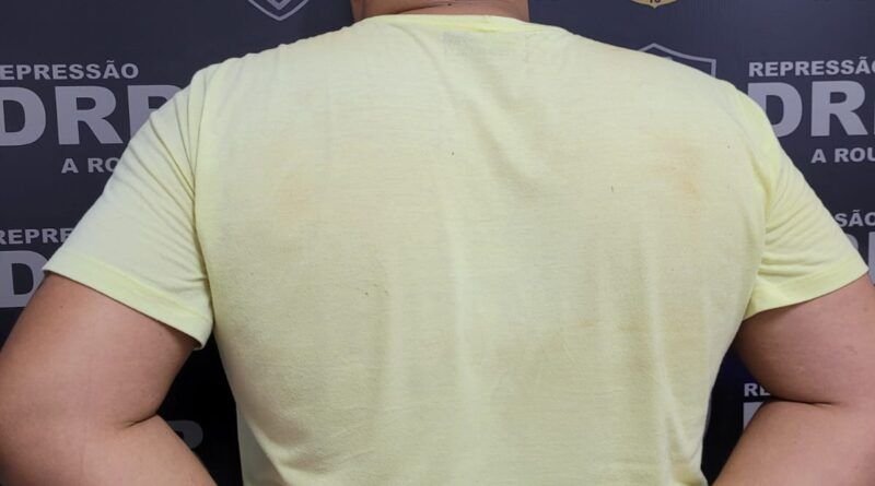 Homem que espancou e roubou cheques de vitima para aplicar golpes é preso em Araguaína