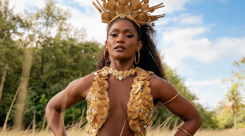 Capim-dourado é destaque em ensaio da escola de samba Unidos do Viradouro, no Rio de Janeiro