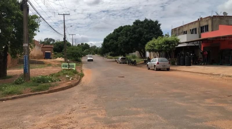 Adolescente de 14 anos atira na cabeça de criança de 10; pai é preso por posse ilegal de arma de fogo