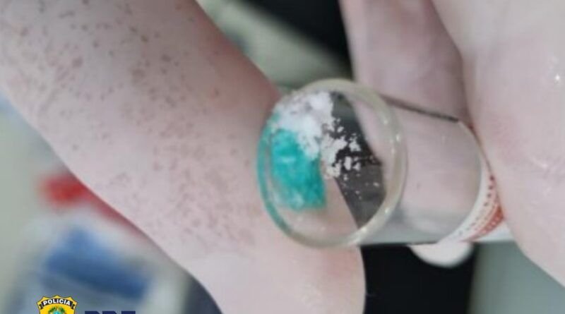 PRF apreende 10 kg de cocaína em Araguaína