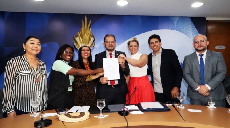 No mês da Consciência Negra, Governo do Tocantins cria Lei de Cotas para concursos públicos estaduais