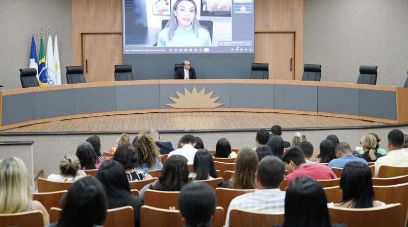 Em seminário de educação inclusiva, promovido pelo MPTO, especialista defende estímulo à independência dos alunos com deficiência