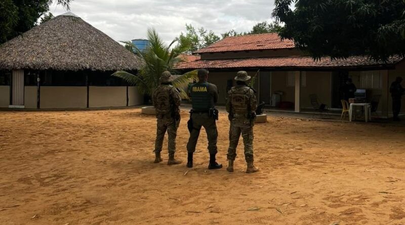 PF e IBAMA interditam pousadas construÃdas irregularmente na Ilha do Bananal